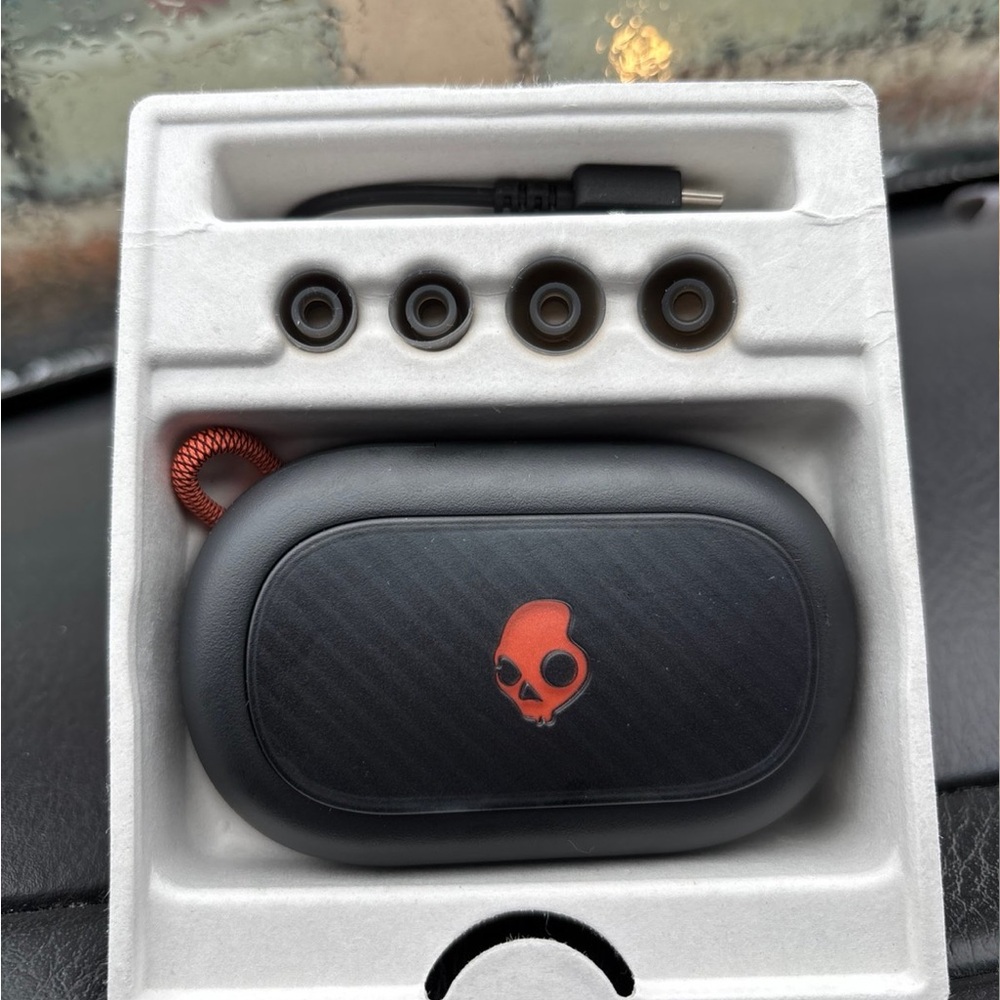 Skullcandy Black and Red Earbuds Case